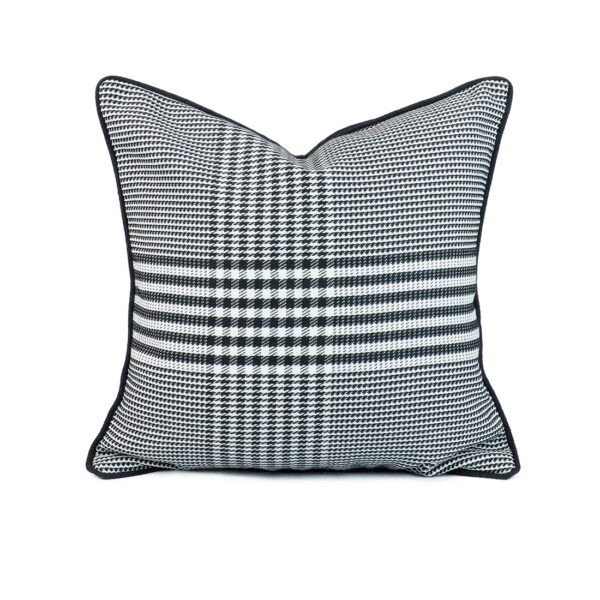 Cushion model: Houndstooth-D-01