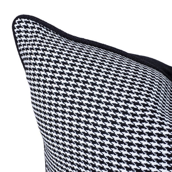 Cushion model: Houndstooth-A-03